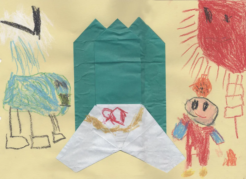 子どもが折り紙とクレヨンでつくった、空想の友だち