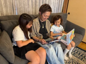 gallery_artist-book_03